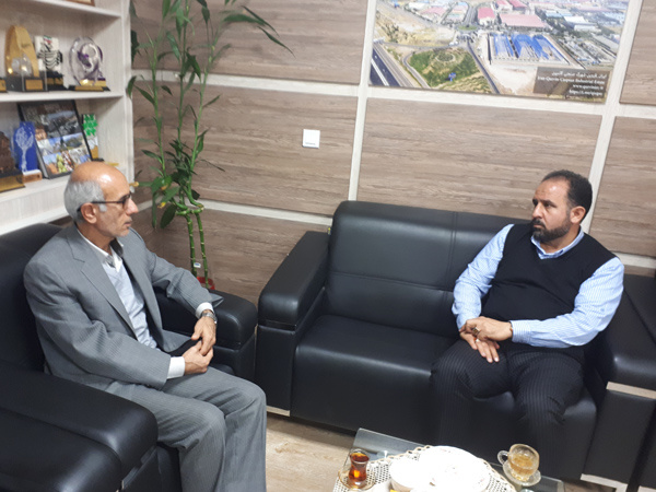 رئیس دانشگاه جامع علمی کاربردی استان قزوین با مدیرعامل شرکت شهرکهای صنعتی استان دیدار و گفتگو کرد