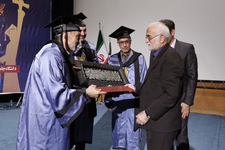 گزارش تصویری آیین تجلیل از دانشآموختگان دانشگاه جامع علمی کاربردی استان قزوین (۱)