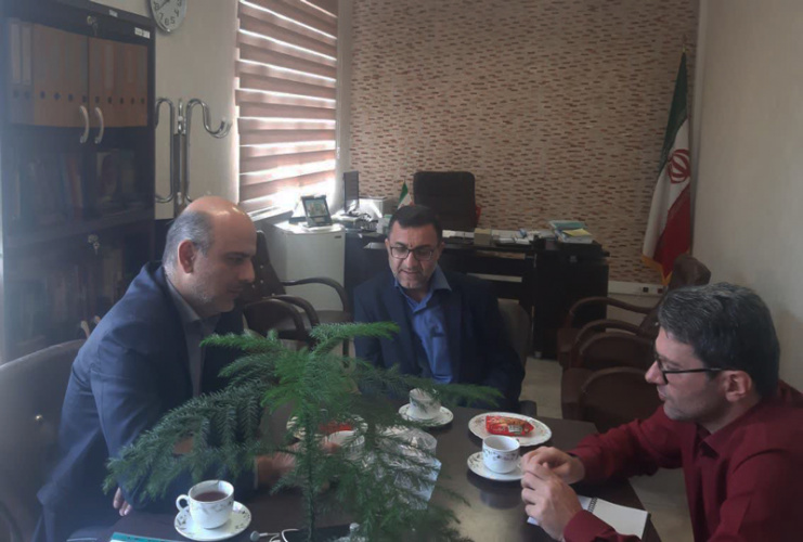 سرپرست دانشگاه جامع علمی کاربردی استان با رییس مرکز پژوهشهای توسعه و آینده نگری سازمان مدیریت استان قزوین دیدار کرد
