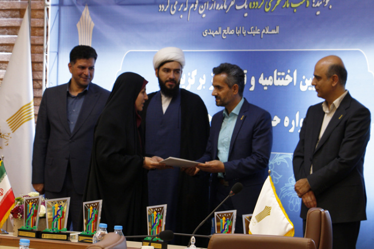 برگزیدگان دهمین جشنواره درون دانشگاهی حرکت دانشگاه جامع کاربردی معرفی شدند
