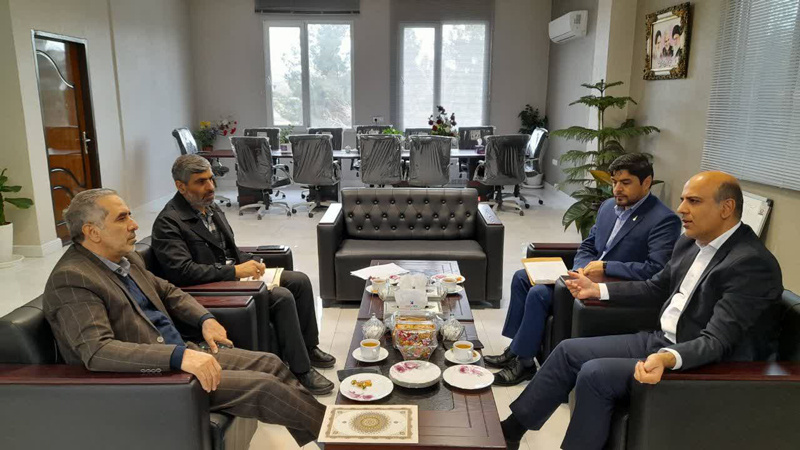 با هدف تشریح نظام صلاحیت حرفهای رئیس دانشگاه جامع علمی کاربردی استان قزوین با رئیس سازمان صنعت، معدن و تجارت استان قزوین دیدار کرد