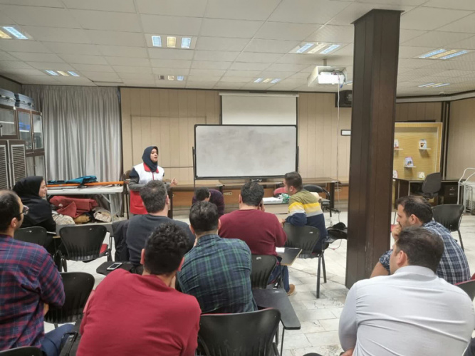 اولین دوره آموزش ضمن خدمت کارکنان دولت در دانشگاه جامع علمی کاربردی استان قزوین برگزار شد