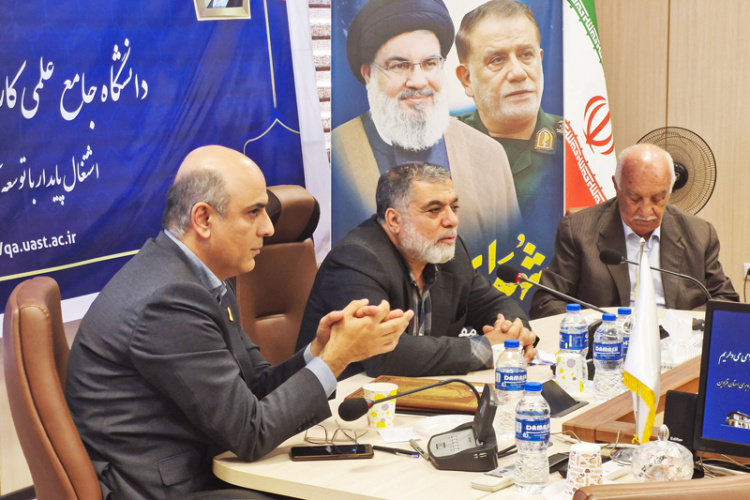 از فعالیت دانشگاه جامع علمی کاربردی در اجرای طرح آباد و ایجاد ظرفیت تعهد اشتغال حمایت میکنیم