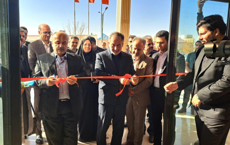 نمایشگاه دستاورد‌های پژوهش و فناوری استان قزوین با حضور پژوهشگرانی از دانشگاه جامع علمی کاربردی آغاز به کار کرد